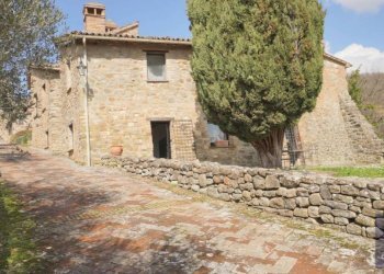 Facciata - Villa Località Riozzo, Umbertide - photo 16