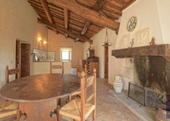 Salone - Villa Località Riozzo, Umbertide - photo 32