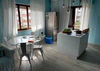 Salone - Appartamento via Empoli, Massa - foto 3