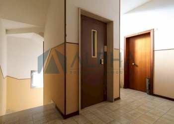 Ascensori - Three-room apartment via Puglie, Cervia - photo 19