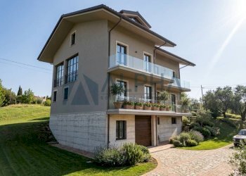 Facciata - Villa via San Giovanni, Borghi - foto 1