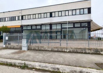 Facciata - Capannone via Quinto Bucci, Cesena - foto 1