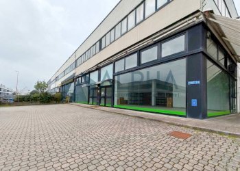 Facciata - Capannone via Quinto Bucci, Cesena - foto 3