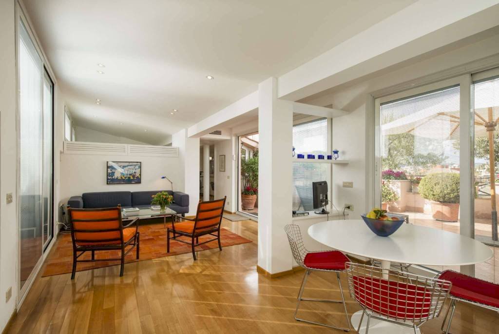 Salone - Attic via del Corso, Roma (neighborhood Centro Storico) - photo 1