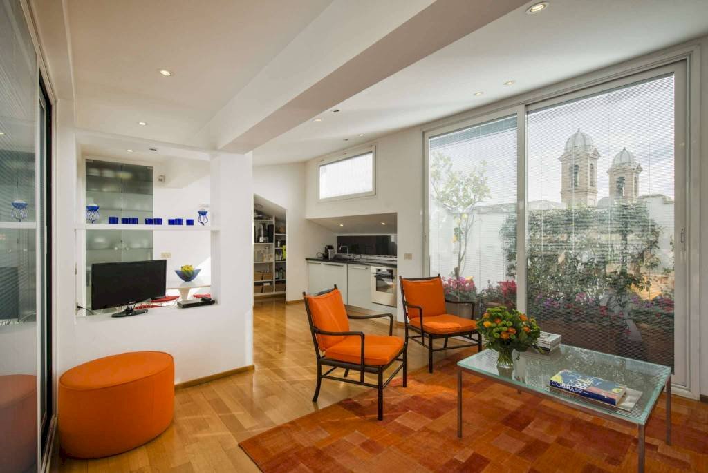 Salone - Attic via del Corso, Roma (neighborhood Centro Storico) - photo 2