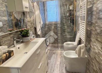 Two-room apartment Via A. Gramsci, Novate Milanese - photo 11