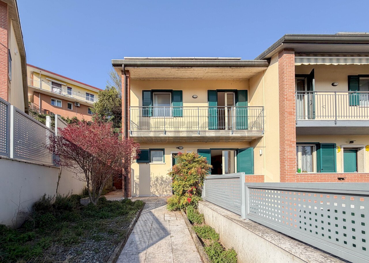 facciata - Porzione di casa Via Molini, Creazzo - foto 1