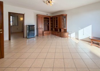 soggiorno - Porzione di casa Via Molini, Creazzo - foto 1