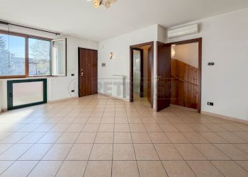 soggiorno - Porzione di casa Via Molini, Creazzo - foto 4