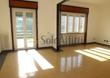 CIMG0004.JPG - Quadrilocale Viale libertà, Pavia - foto 1