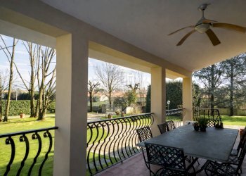 Villa padronale con ampio parco (1).png - Villa Traversa II Via Vecchia Pesciatina 84, Lucca - foto 2