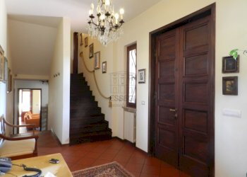 Villa padronale con ampio parco a pochi chilometri - Villa Traversa II Via Vecchia Pesciatina 84, Lucca - foto 3