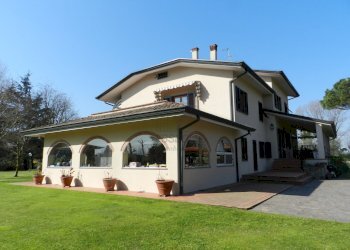 Villa padronale con ampio parco a pochi chilometri - Villa Traversa II Via Vecchia Pesciatina 84, Lucca - foto 21