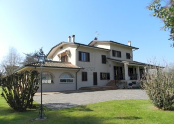Villa padronale con ampio parco a pochi chilometri - Villa Traversa II Via Vecchia Pesciatina 84, Lucca - foto 22