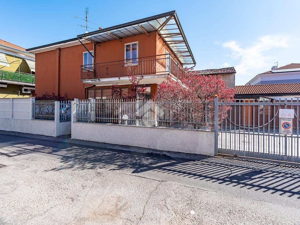 Villa Vicolo Abruzzi, Lainate - photo 2