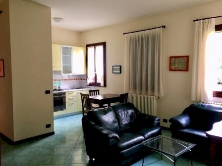 COLONNE  16.jpg - Two-room apartment Via Abetone Superiore 142-162, Maranello - photo 1