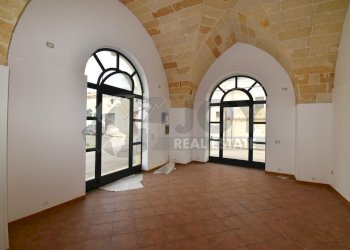 3.JPG - Locale Commerciale Via Piave 3, Copertino - foto 3