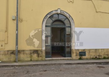 8.JPG - Locale Commerciale Via Piave 3, Copertino - foto 8