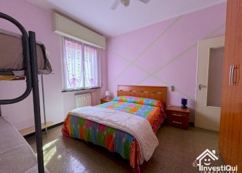 CAMERA DA LETTO - Bilocale Via Eugenio Montale 21, Pietra Ligure - foto 21