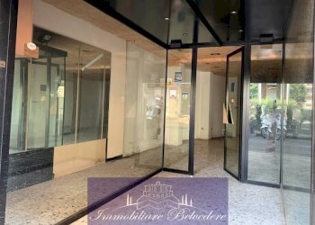 Via pisana 171r 6.jpg - Commercial Premises Via Spinello Aretino, Firenze - photo 5