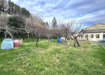 giardino - Villa Strada Vicinale la Saccia Castagneta, Vernio - foto 14