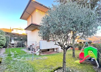 egerqgqrg.jpg - Villa Via delle Case, Vaiano - foto 3