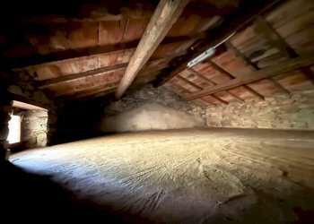 soffitta - Villa Via del Bisenzio, Vernio - foto 15