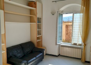 IMG20260320093214.jpg - Trilocale Via Rocca dei Corvi, Genova (zona Rivarolo) - foto 2