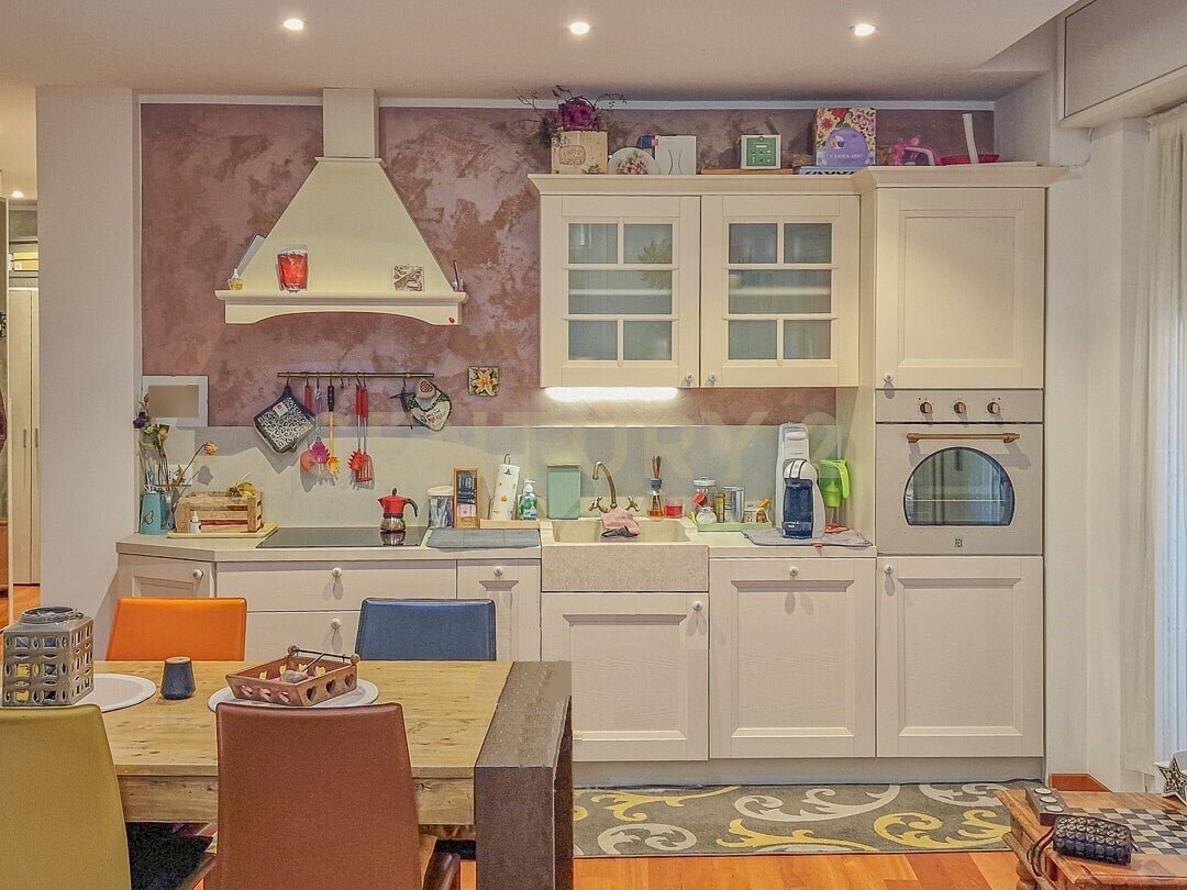 IMG-20251009-WA0012.jpg - Trilocale Via Angelo Scarsellini 36, Verona (zona San Zeno) - foto 1