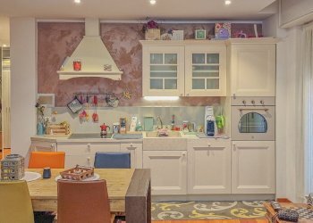 IMG-20251009-WA0012.jpg - Trilocale Via Angelo Scarsellini 36, Verona (zona San Zeno) - foto 1