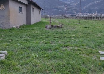 f5f583f0-98b1-4d35-9bbd-2c39f3184811.jpg - Magazzino Aldeno - foto 4