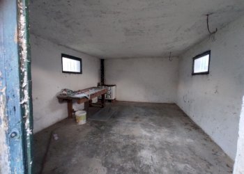 8fe97fc6-f978-4093-88fe-63ca4b2cd90a.jpg - Magazzino Aldeno - foto 10