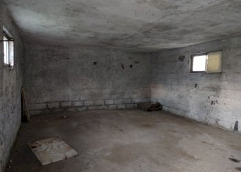 61358850-c177-4167-9307-e78381bb63e6.jpg - Magazzino Aldeno - foto 11