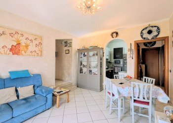 PXL_20260317_100312927~2.jpg - Three-room apartment Via Etna 10/d, Aprilia - photo 9