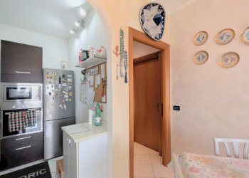 PXL_20260317_100526248~2.jpg - Three-room apartment Via Etna 10/d, Aprilia - photo 12