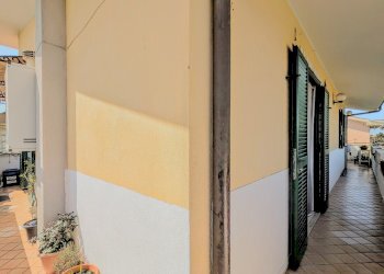 PXL_20260317_101116486~2.jpg - Three-room apartment Via Etna 10/d, Aprilia - photo 23