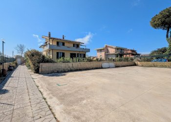 PXL_20260317_095908240~2.jpg - Three-room apartment Via Etna 10/d, Aprilia - photo 27