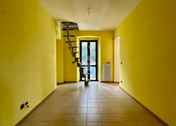 Three-room apartment Via Alba, Canelli - photo 4