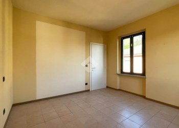 Three-room apartment Via Alba, Canelli - photo 16