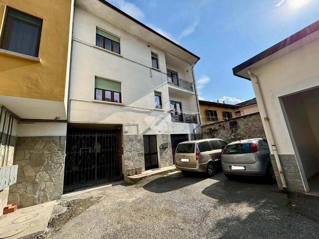 Three-room apartment Via Torino, Sant'Antonino di Susa - photo 1