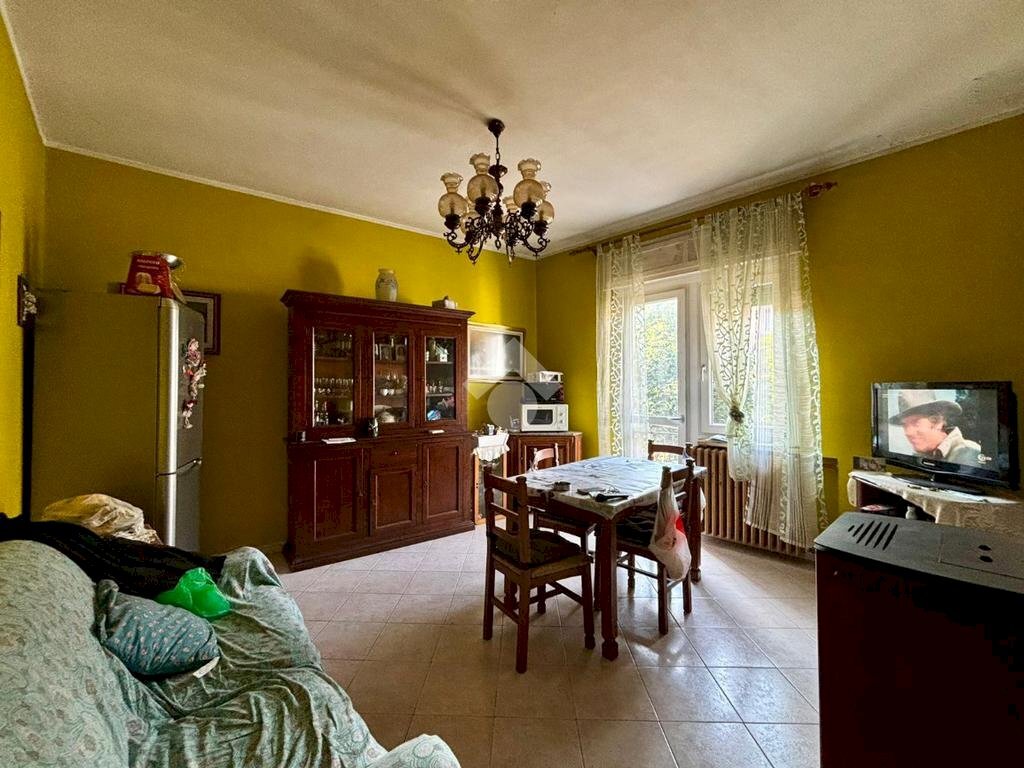 Three-room apartment Via Torino, Sant'Antonino di Susa - photo 3