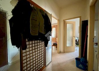 Three-room apartment Via Torino, Sant'Antonino di Susa - photo 2