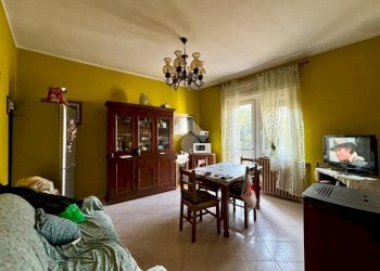 Three-room apartment Via Torino, Sant'Antonino di Susa - photo 3