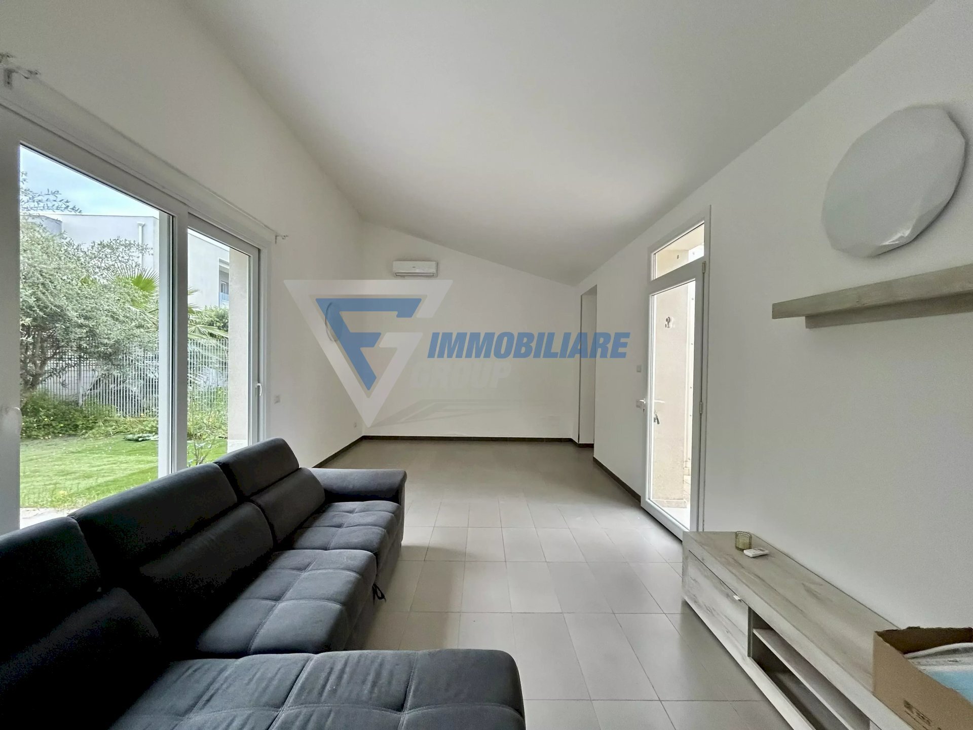 salone - Villa a Schiera via Gela, Siracusa - foto 1