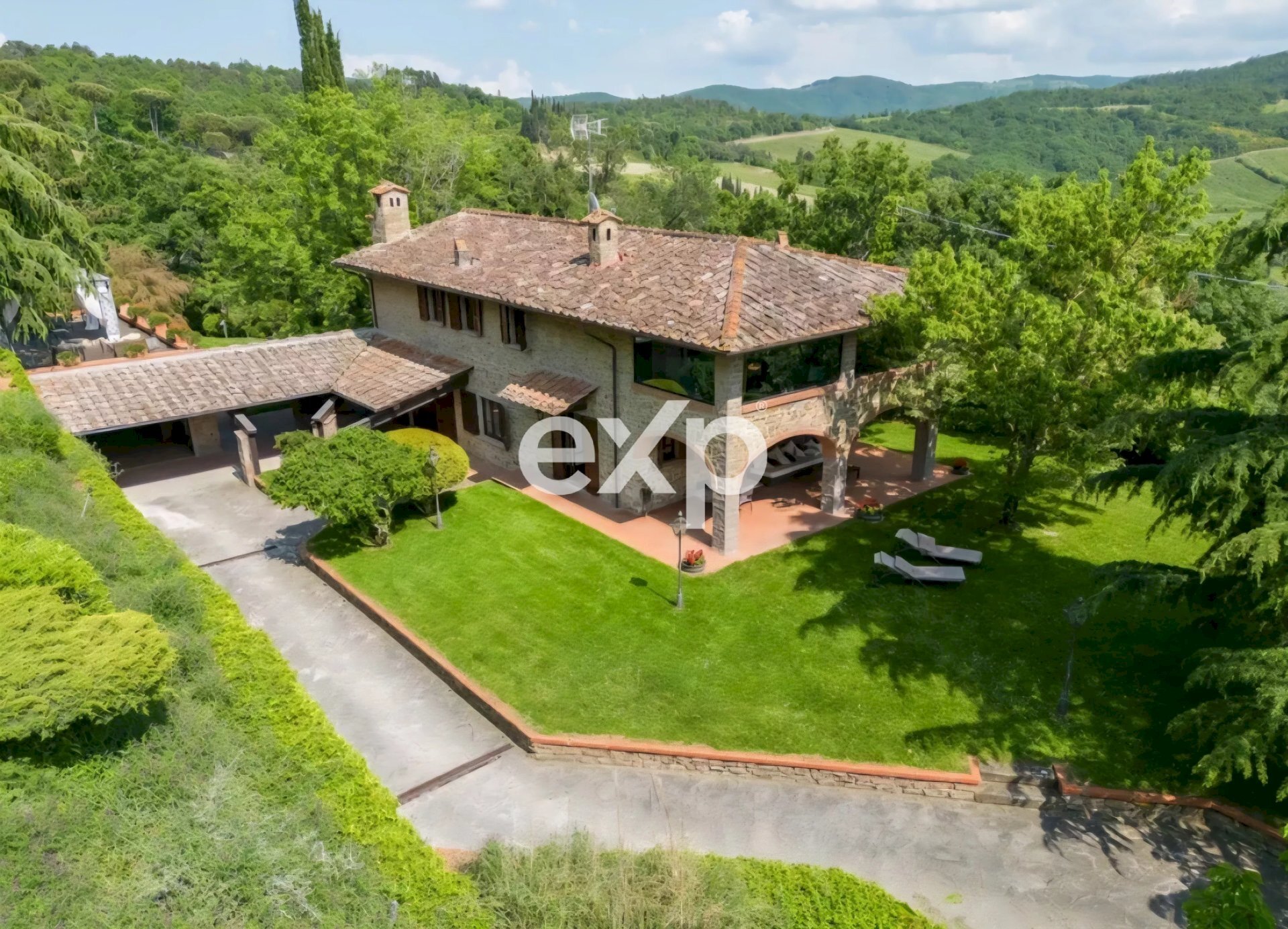 Villa Arezzo - photo 2