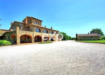 Villa Lucignano - foto 1