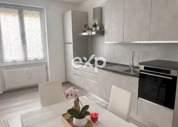 Three-room apartment Via Fratelli Cervi, Calolziocorte - photo 1