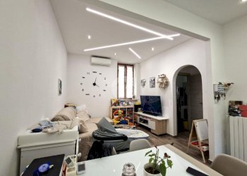 Three-room apartment Piazza Della Repubblica, Sedriano - photo 2