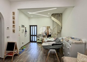 Three-room apartment Piazza Della Repubblica, Sedriano - photo 3