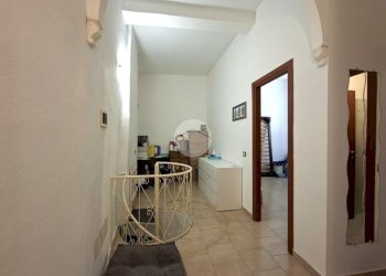 Three-room apartment Piazza Della Repubblica, Sedriano - photo 9